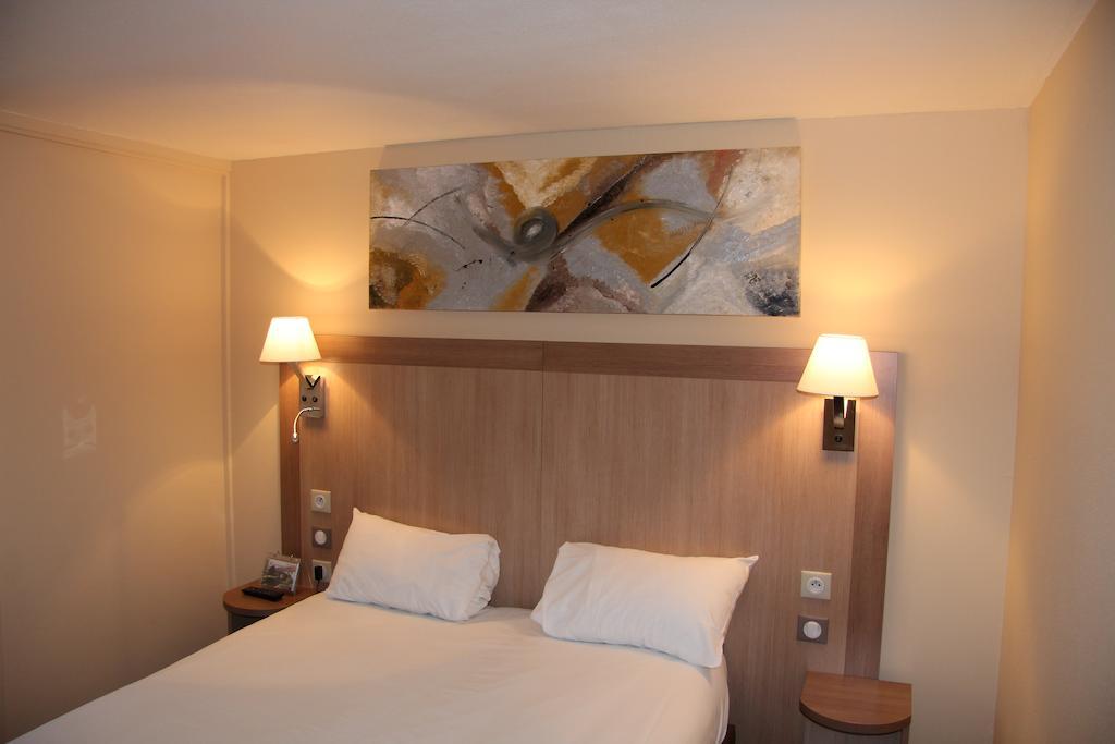 Logis Lhotel Restaurant Antony Verrieres Le Buisson Massy  Zimmer foto
