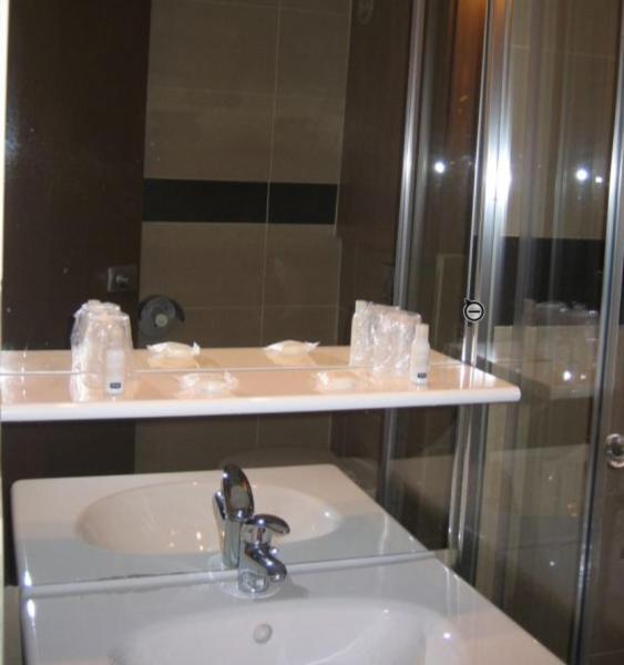 Logis Lhotel Restaurant Antony Verrieres Le Buisson Massy  Zimmer foto