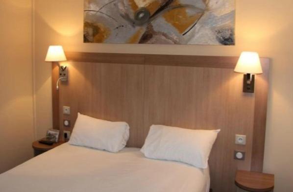 Logis Lhotel Restaurant Antony Verrieres Le Buisson Massy  Zimmer foto