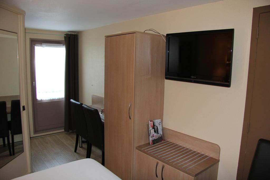 Logis Lhotel Restaurant Antony Verrieres Le Buisson Massy  Zimmer foto
